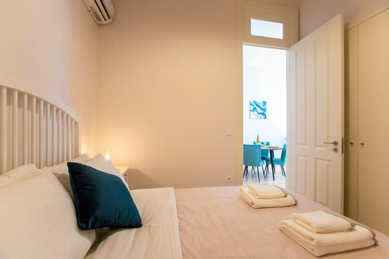 Lovelystay - 2Br Flat With Ac In Duque De Loule ポルト エクステリア 写真